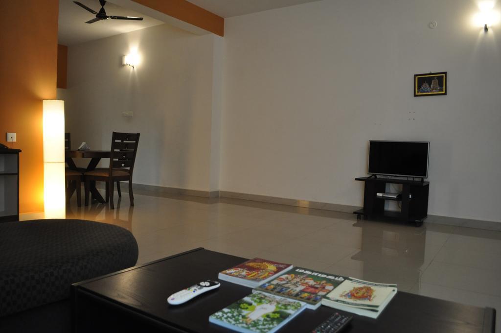 Jyothi Suites Tiruchirappalli Ngoại thất bức ảnh